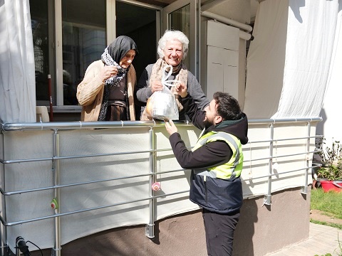 Çiftlikköy’de Sosyal Destekler İhtiyaç Sahipleriyle Buluşuyor
